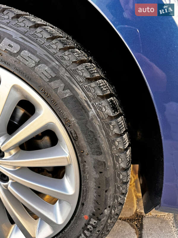 Седан Volkswagen Passat 2016 в Волочиске