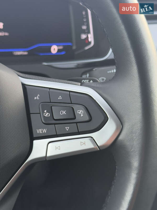 Седан Volkswagen Passat 2022 в Луцке