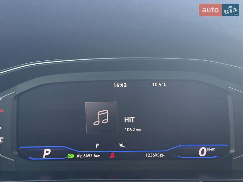 Седан Volkswagen Passat 2022 в Луцке