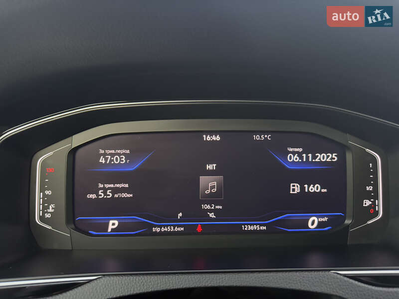 Седан Volkswagen Passat 2022 в Луцке