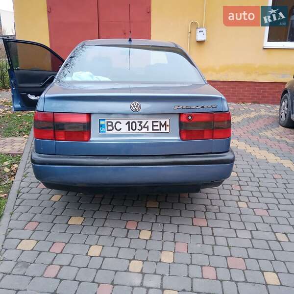 Седан Volkswagen Passat 1996 в Львове