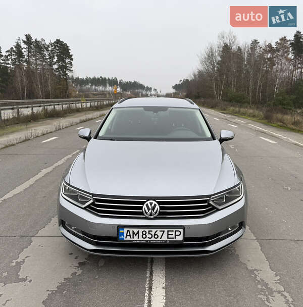 Универсал Volkswagen Passat 2017 в Житомире