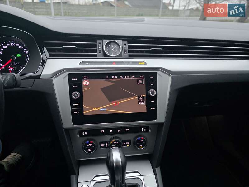 Универсал Volkswagen Passat 2019 в Снятине