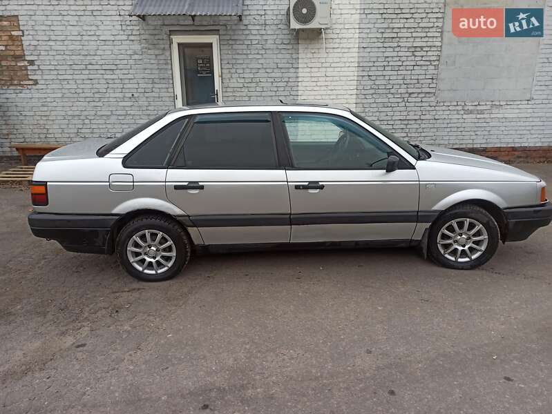 Седан Volkswagen Passat 1989 в Лубнах фото 9 Седан Volkswagen Passat 1989 в Лубнах
