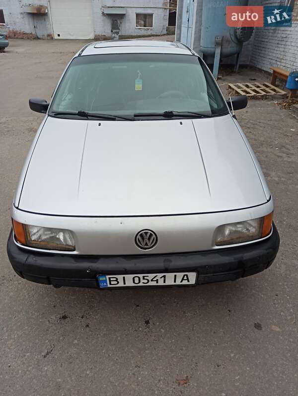 Седан Volkswagen Passat 1989 в Лубнах фото 3 Седан Volkswagen Passat 1989 в Лубнах