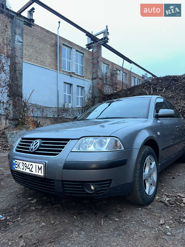 Volkswagen Passat 2003