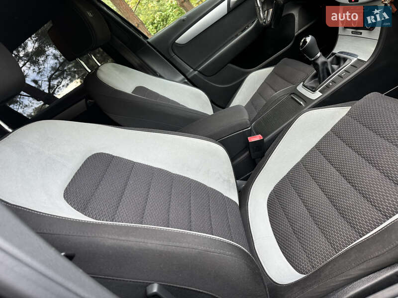 Универсал Volkswagen Passat 2014 в Дрогобыче