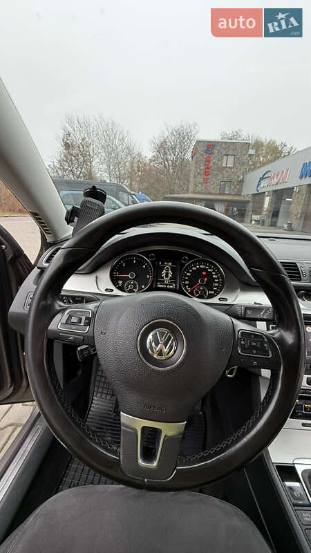 Универсал Volkswagen Passat 2011 в Луцке