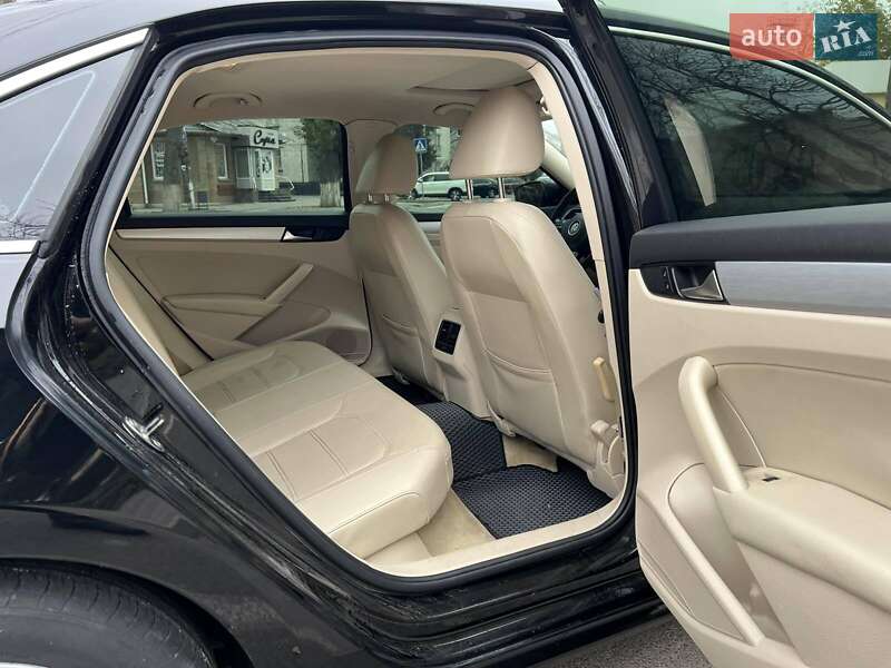 Седан Volkswagen Passat 2013 в Кременчуге