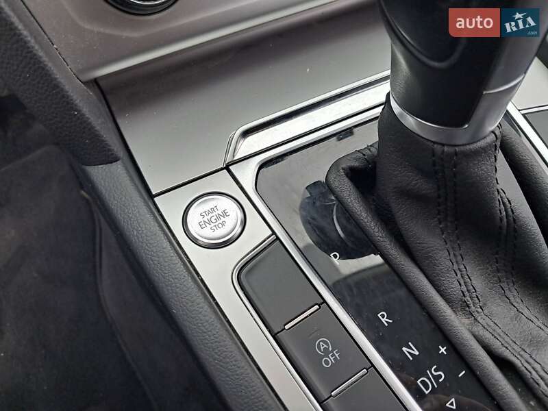 Универсал Volkswagen Passat 2018 в Нововолынске фото 20 Универсал Volkswagen Passat 2018 в Нововолынске