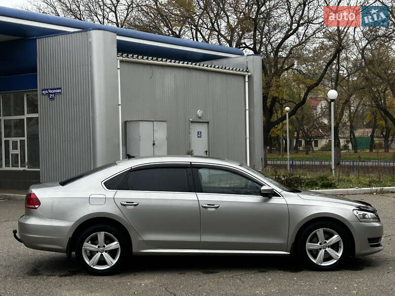 Седан Volkswagen Passat 2012 в Миколаєві