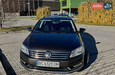 Універсал Volkswagen Passat 2013 в Самборі