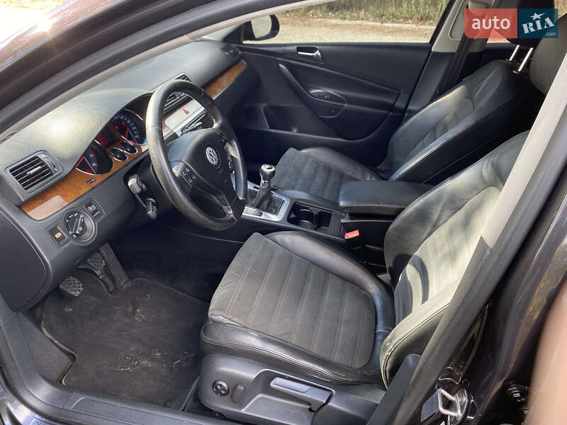 Седан Volkswagen Passat 2008 в Киеве фото 28 Седан Volkswagen Passat 2008 в Киеве