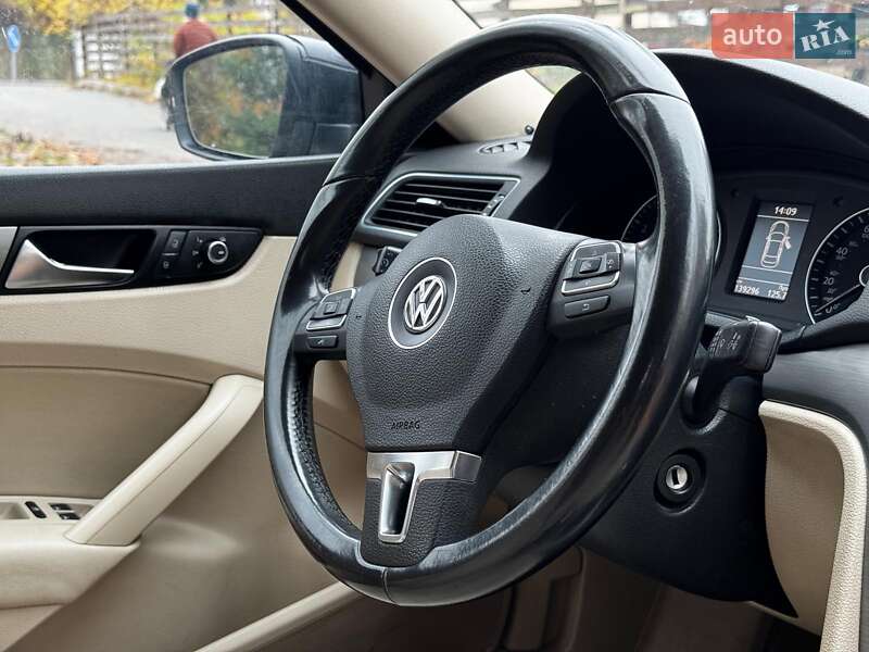 Седан Volkswagen Passat 2014 в Києві