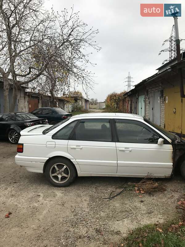 Седан Volkswagen Passat 1988 в Николаеве фото 2 Седан Volkswagen Passat 1988 в Николаеве