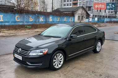 Седан Volkswagen Passat 2013 в Киеве