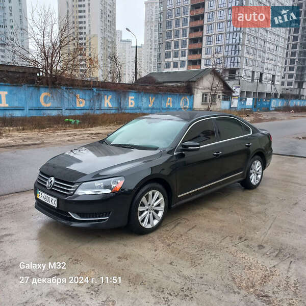 Седан Volkswagen Passat 2013 в Киеве фото Седан Volkswagen Passat 2013 в Киеве