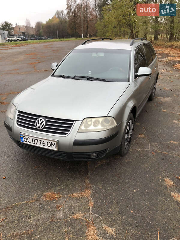 Універсал Volkswagen Passat 2004 в Шептицькому