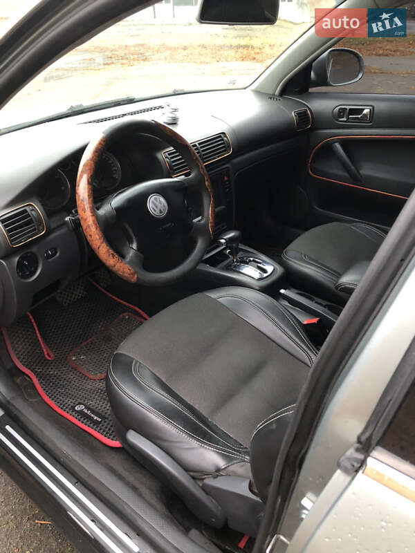 Універсал Volkswagen Passat 2004 в Шептицькому