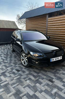 Универсал Volkswagen Passat 2008 в Березному