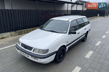 Універсал Volkswagen Passat 1996 в Івано-Франківську