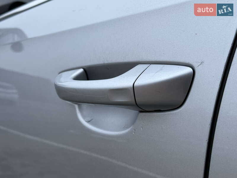 Седан Volkswagen Passat 2013 в Умани