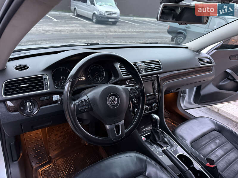 Седан Volkswagen Passat 2013 в Умани