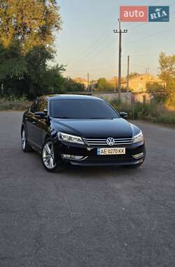 Седан Volkswagen Passat 2013 в Дніпрі