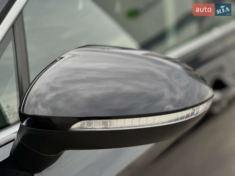 Седан Volkswagen Passat 2021 в Ровно