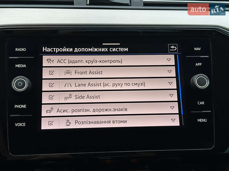 Седан Volkswagen Passat 2021 в Ровно