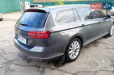 Универсал Volkswagen Passat 2016 в Сумах