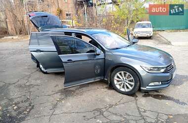 Универсал Volkswagen Passat 2016 в Сумах