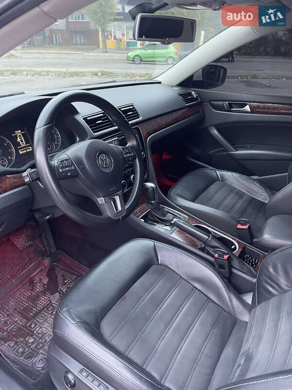 Седан Volkswagen Passat 2012 в Николаеве фото 13 Седан Volkswagen Passat 2012 в Николаеве
