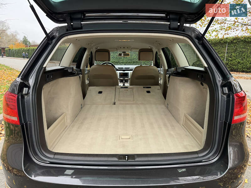 Универсал Volkswagen Passat 2011 в Киеве фото 13 Универсал Volkswagen Passat 2011 в Киеве