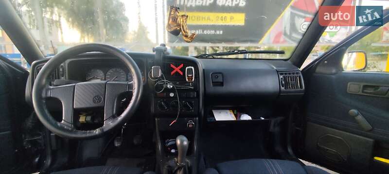 Седан Volkswagen Passat 1992 в Чернівцях