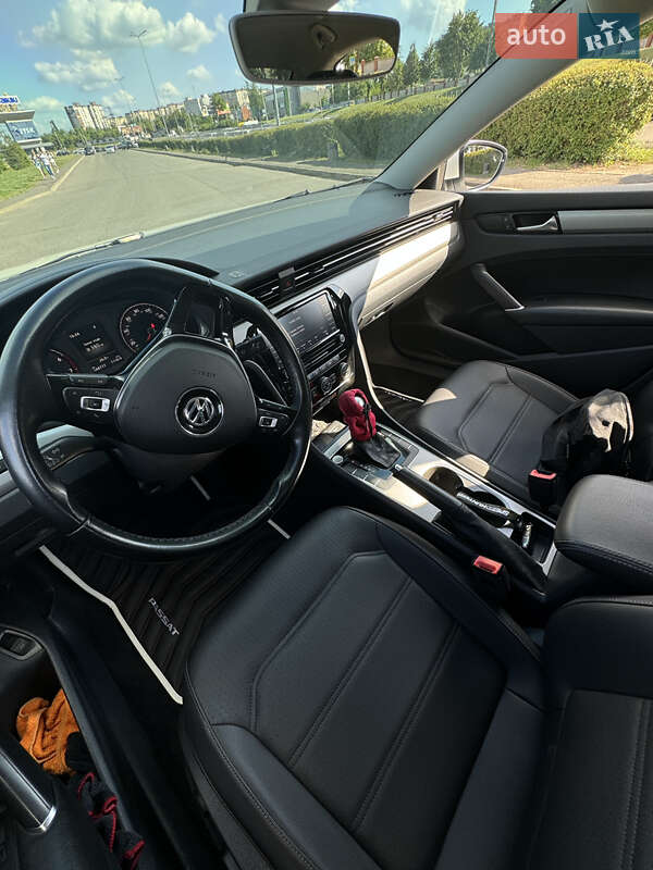 Седан Volkswagen Passat 2020 в Кривом Роге