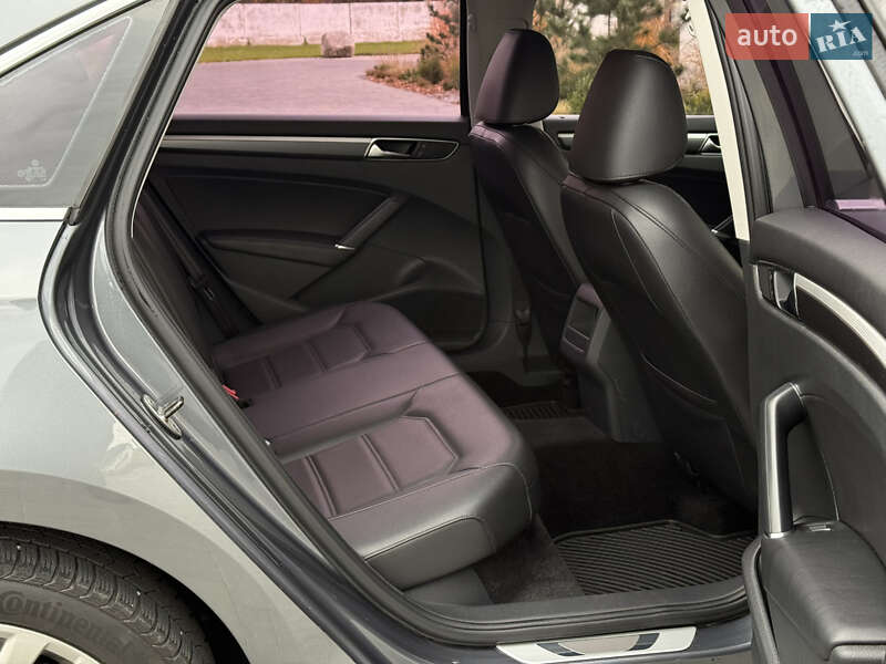 Седан Volkswagen Passat 2017 в Луцке фото 15 Седан Volkswagen Passat 2017 в Луцке