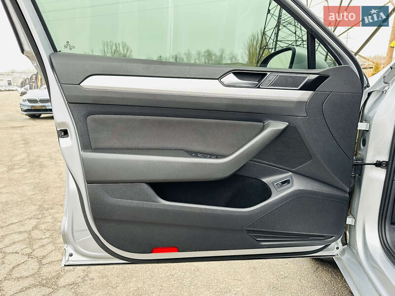 Универсал Volkswagen Passat 2015 в Харькове фото 14 Универсал Volkswagen Passat 2015 в Харькове