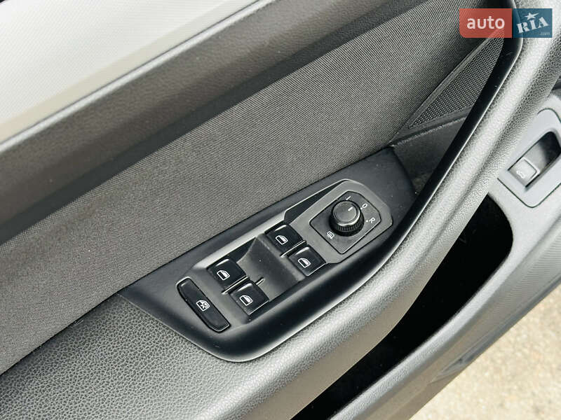 Универсал Volkswagen Passat 2015 в Харькове фото 27 Универсал Volkswagen Passat 2015 в Харькове