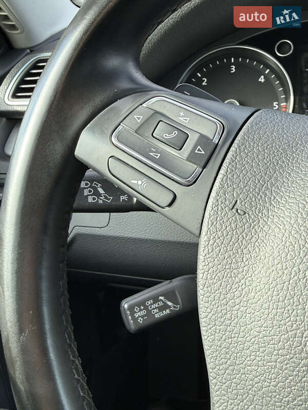 Универсал Volkswagen Passat 2011 в Стрые