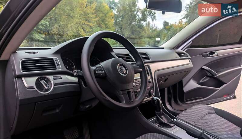 Седан Volkswagen Passat 2014 в Каменском фото 6 Седан Volkswagen Passat 2014 в Каменском