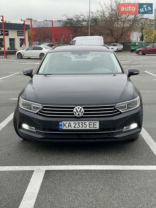 Универсал Volkswagen Passat 2017 в Киеве фото 2 Универсал Volkswagen Passat 2017 в Киеве