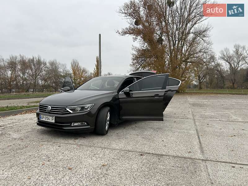Седан Volkswagen Passat 2017 в Каневе фото 12 Седан Volkswagen Passat 2017 в Каневе
