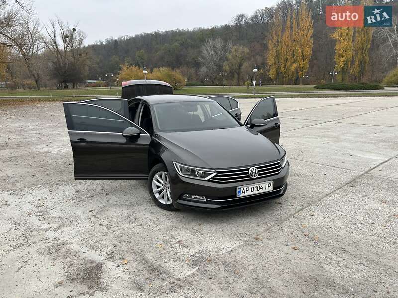 Седан Volkswagen Passat 2017 в Каневе фото 16 Седан Volkswagen Passat 2017 в Каневе