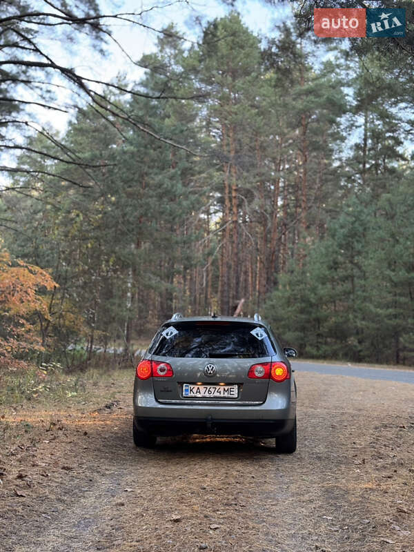 Универсал Volkswagen Passat 2006 в Киеве