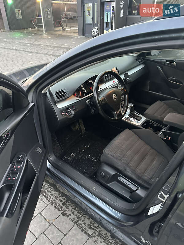 Універсал Volkswagen Passat 2009 в Ужгороді