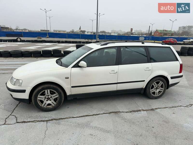 Універсал Volkswagen Passat 1999 в Харкові