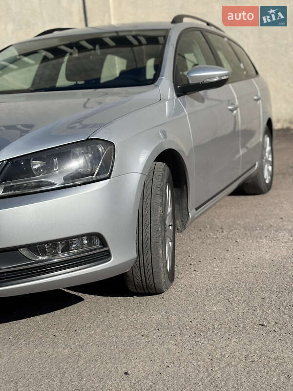 Универсал Volkswagen Passat 2011 в Львове фото 3 Универсал Volkswagen Passat 2011 в Львове