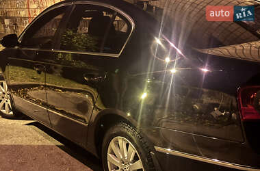 Седан Volkswagen Passat 2008 в Киеве