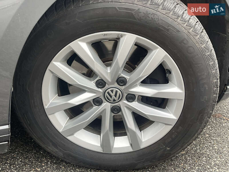 Универсал Volkswagen Passat 2016 в Чернигове фото 12 Универсал Volkswagen Passat 2016 в Чернигове